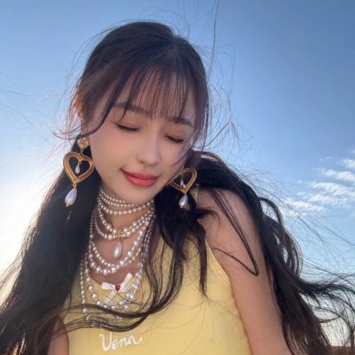 双穿：玄幻吃苦都市享福